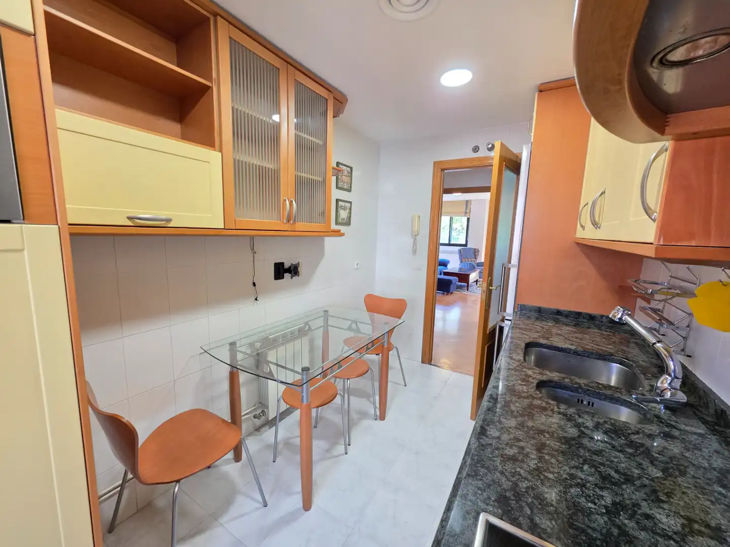 Cuina de Pis de lloguer en Madrid amb Aire condicionat, Calefacció i Parquet