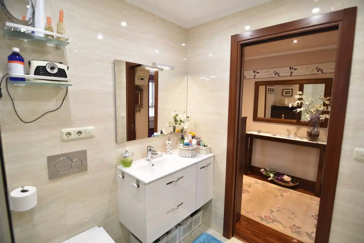 Baño de Piso en venta en Soraluze / Plasencia de las Armas con Calefacción y Trastero