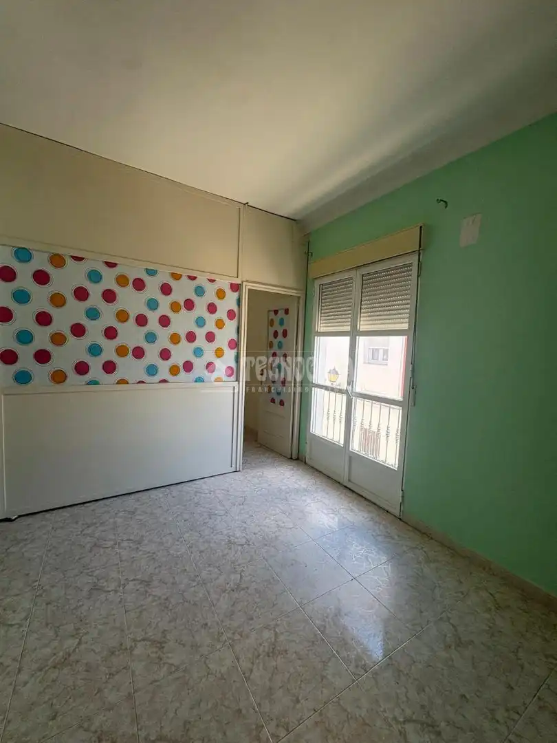 Oficina de alquiler en Trigueros