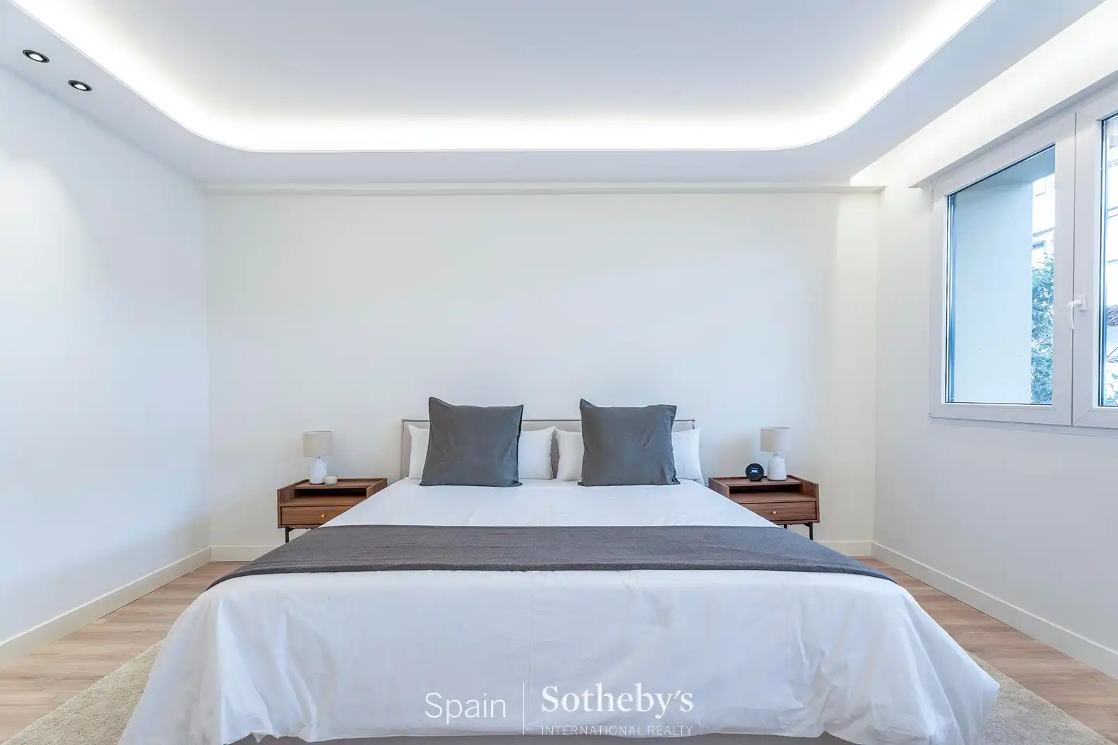 Dormitori de Apartament en venda en Madrid amb Aire condicionat i Calefacció