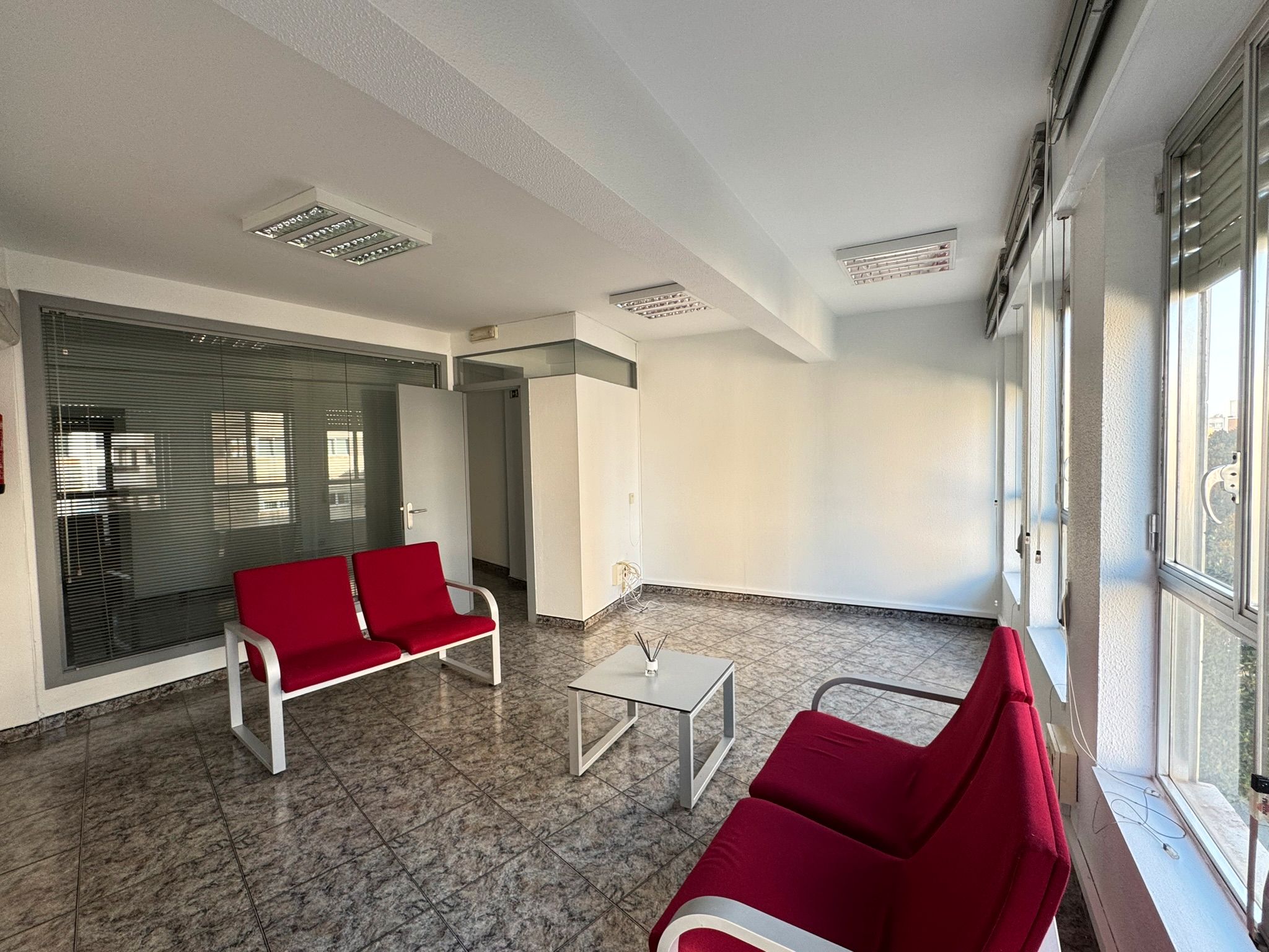 Office to rent in Calle Rueda López