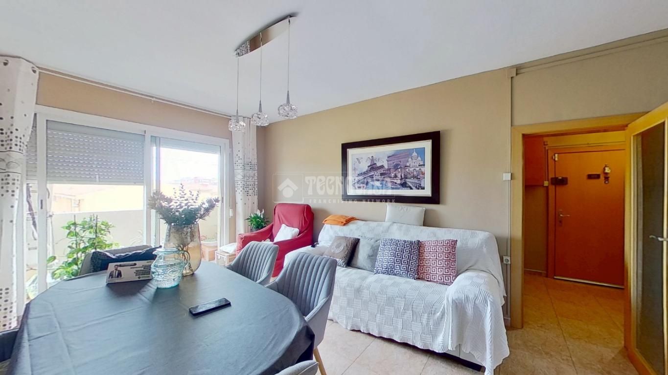 Flat for sale in Espronceda