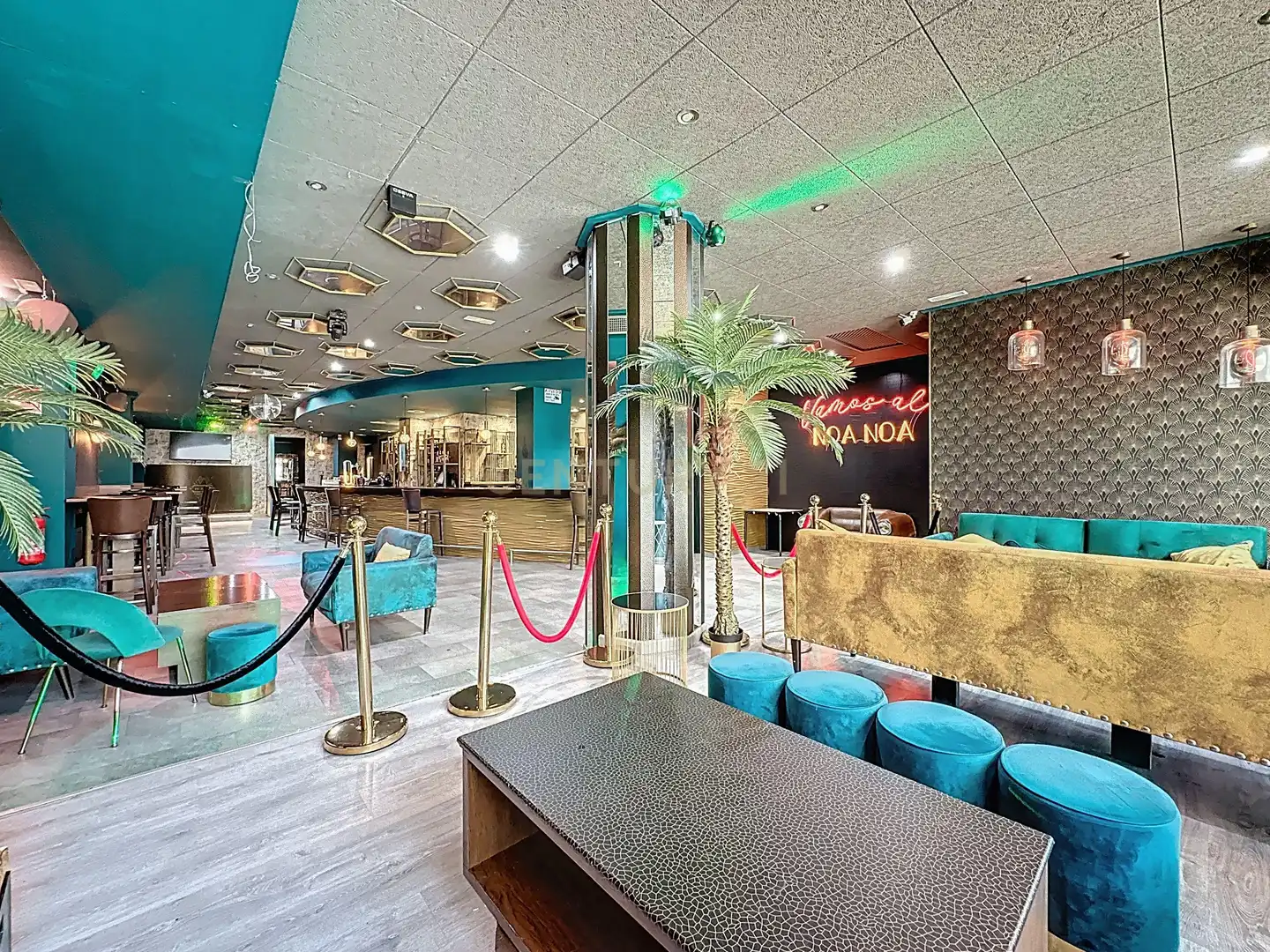 Commercial properties for sale in Torrevieja  with Air Conditioner