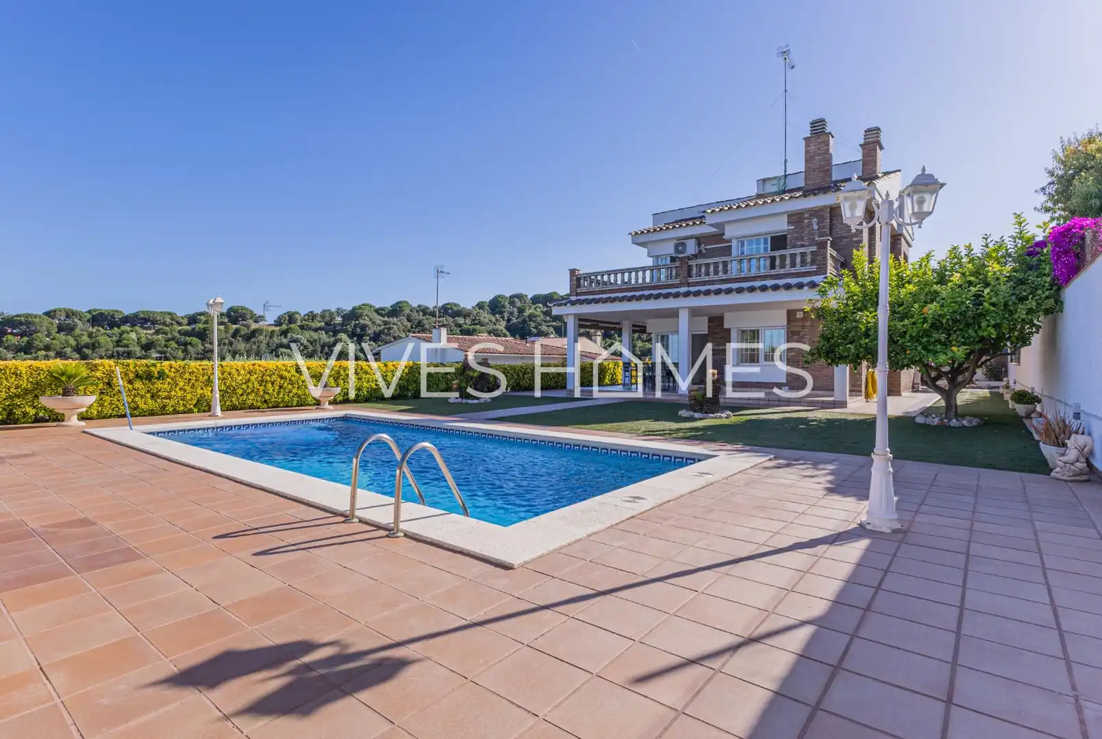 Swimming pool of Houses for sale in Arenys de Mar  with Air Conditioner, Heating and Private garden
