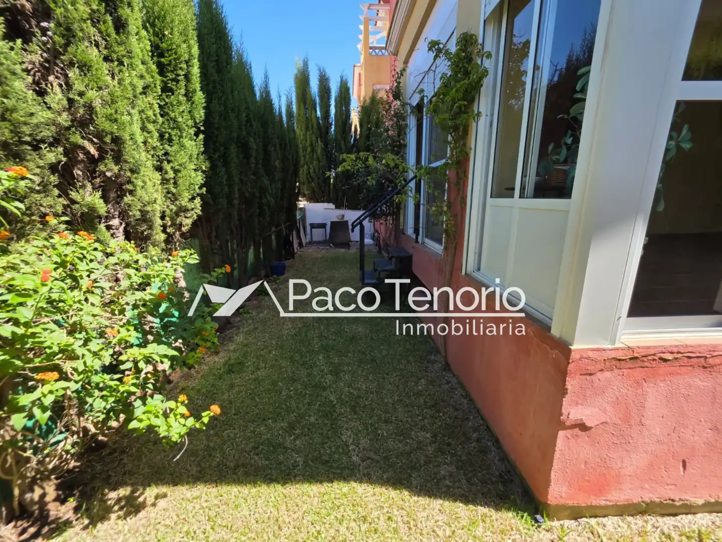 Garten von Wohnung zum Verkauf in Islantilla mit Privatgarten, Terrasse und Abstellraum