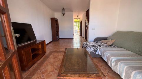 Foto 4 de Casa adosada en venda a Calle Tinguafaya, 42, Chayofa, Arona