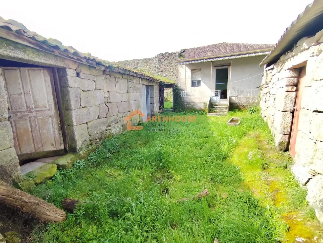 Casa amb terrassa en venda a Amoeiro, imagen 4