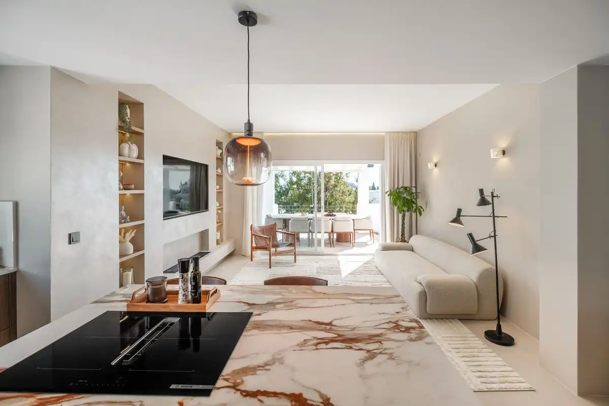 Living room of Attic for sale in Marbella  with Air Conditioner, Terrace and Swimming Pool
