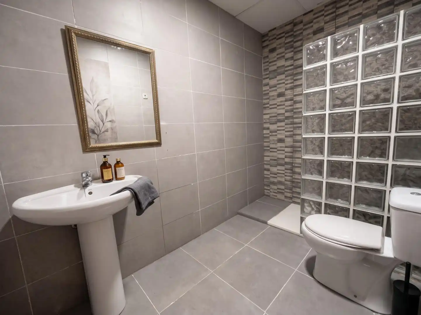 Baño de Planta baja en venta en Elche / Elx