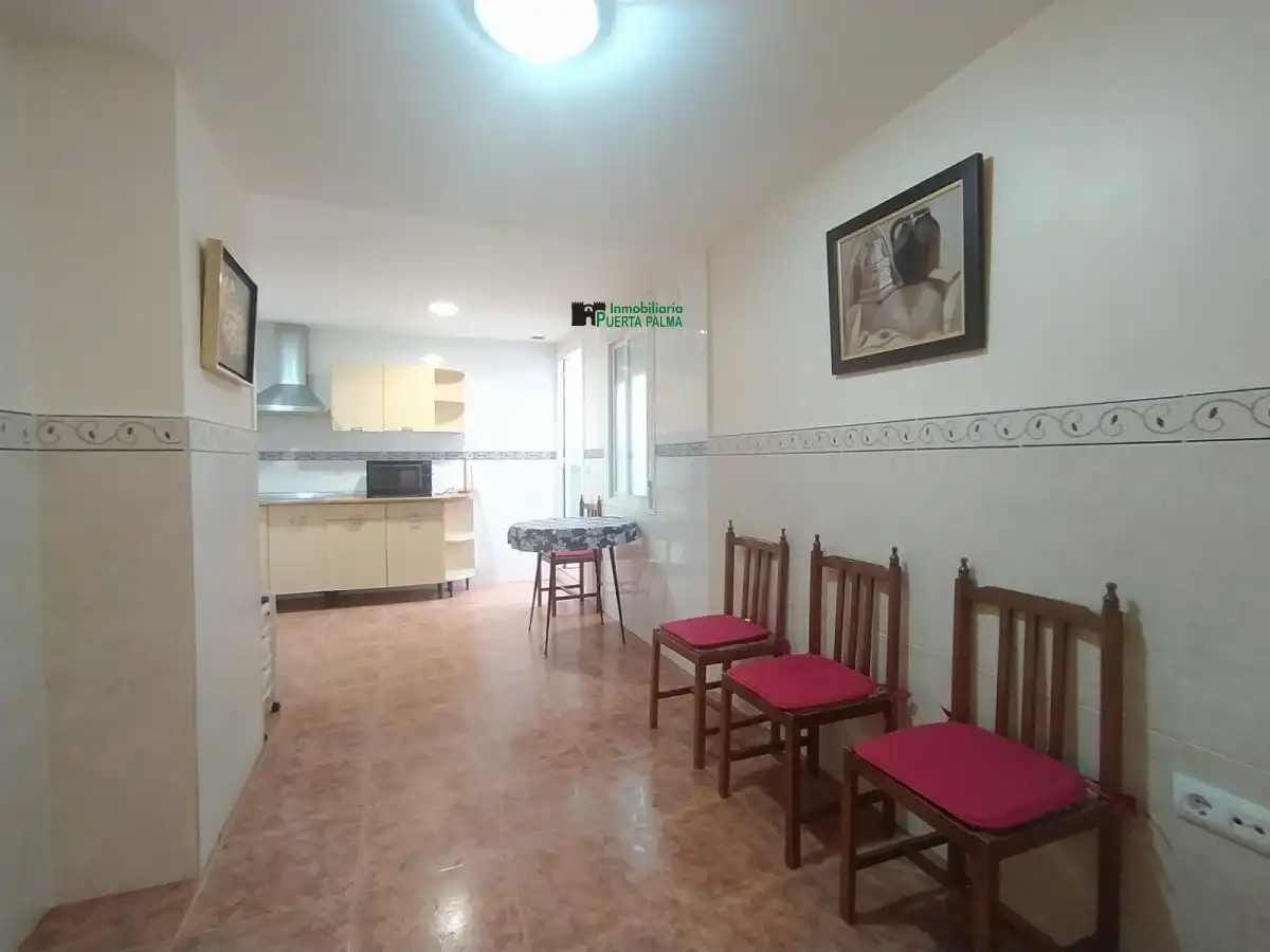 Cuina de Pis de lloguer en Badajoz amb Terrassa i Moblat