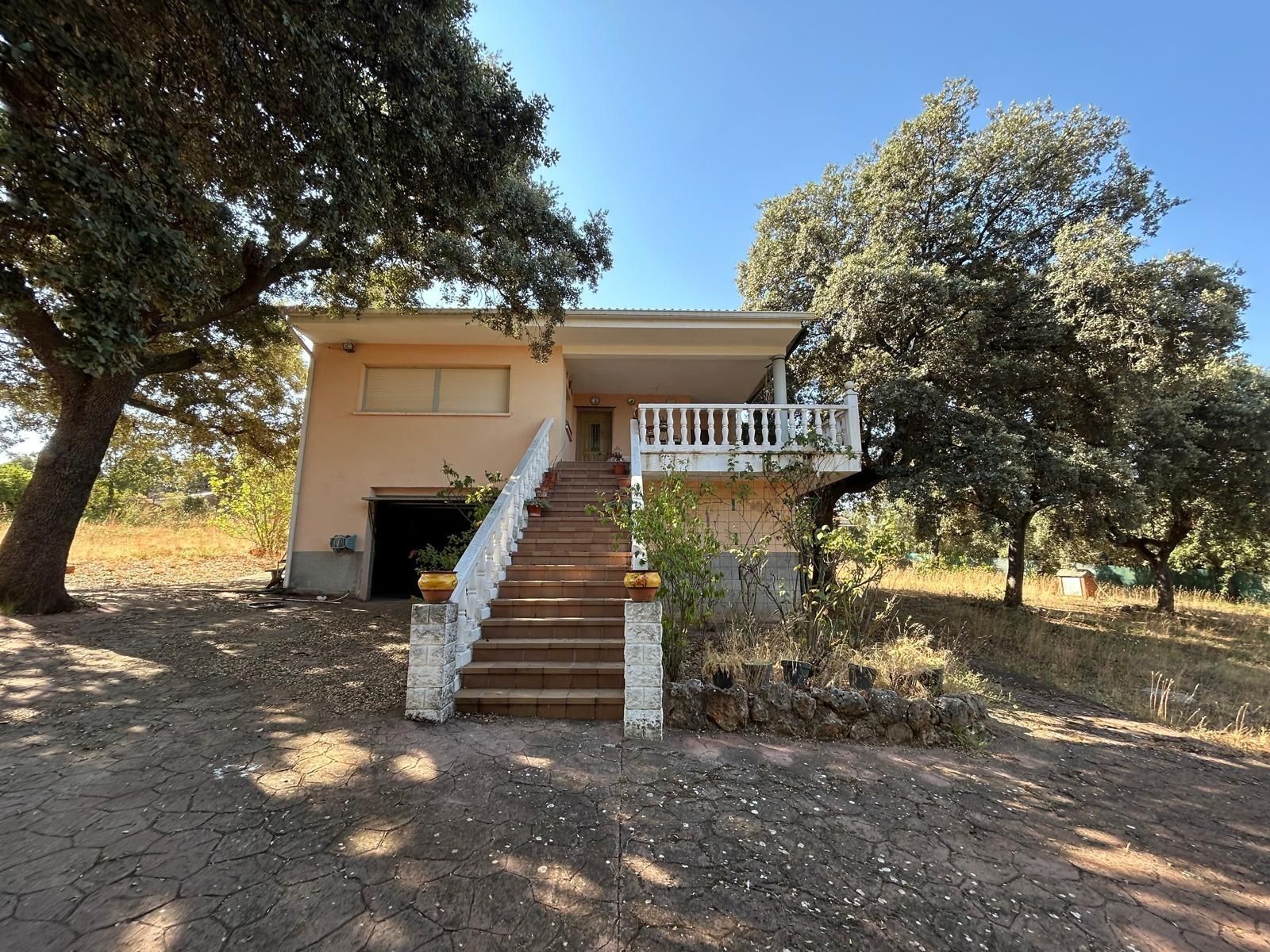 Vista exterior de Casa o xalet en venda en Hontoba amb Calefacció
