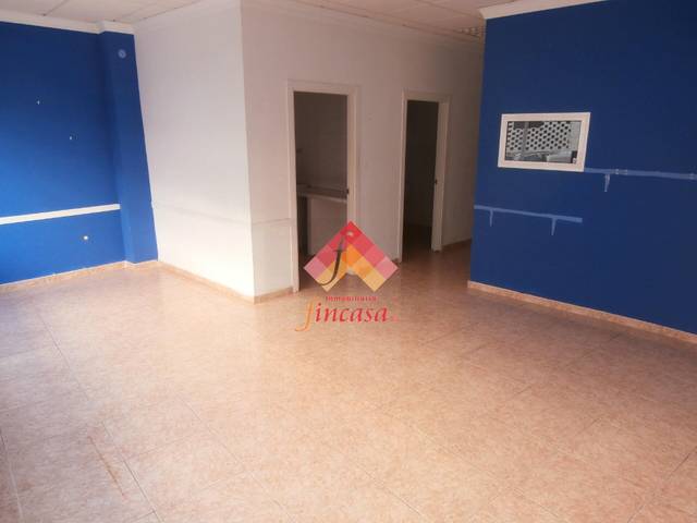 Local comercial en Alquiler en Juzgados - La Feria