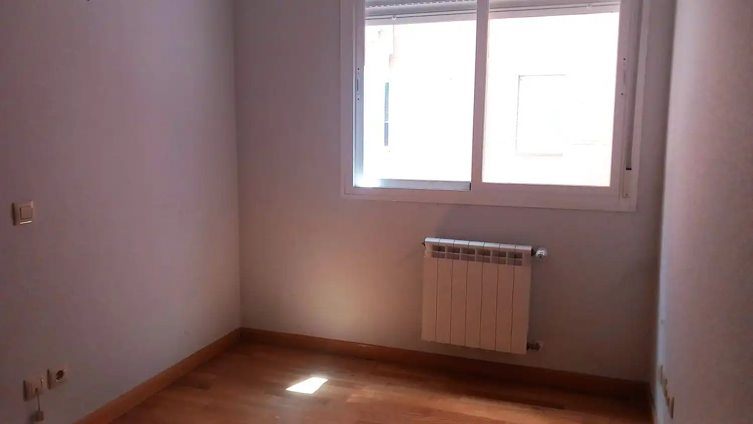 Schlafzimmer von Wohnung zum Verkauf in Valdemoro mit Klimaanlage, Terrasse und Abstellraum