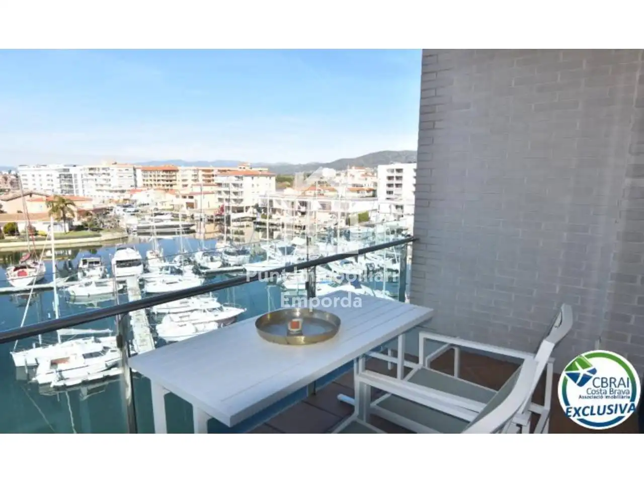 Piso con terraza en venta en Calle Cap de la Gola, imagen 2