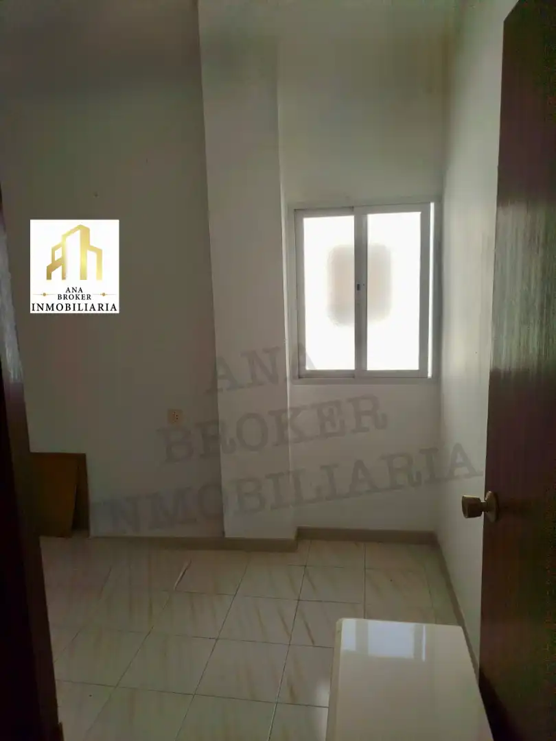 Habitación de Apartamento en venta en Cortes de la Frontera con Amueblado