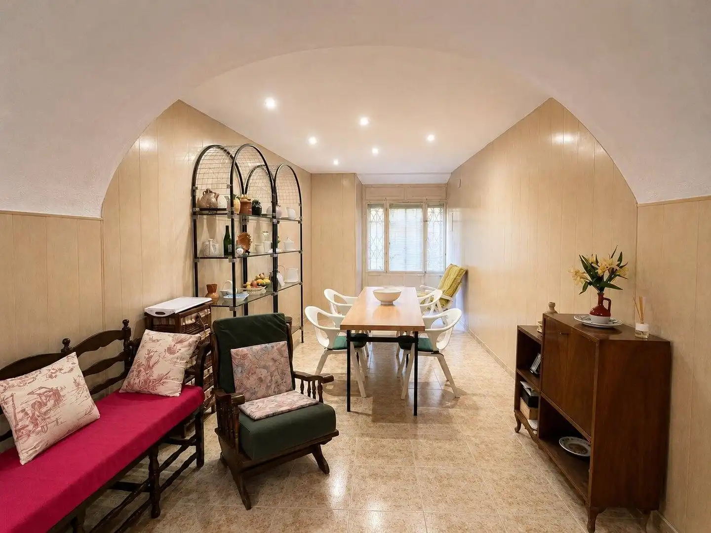 Comedor de Finca rústica en venta en Sant Miquel de Fluvià con Calefacción, Amueblado y Balcón