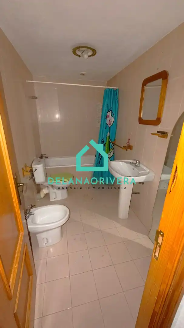 Badezimmer von Wohnung zum Verkauf in Trillo mit Heizung