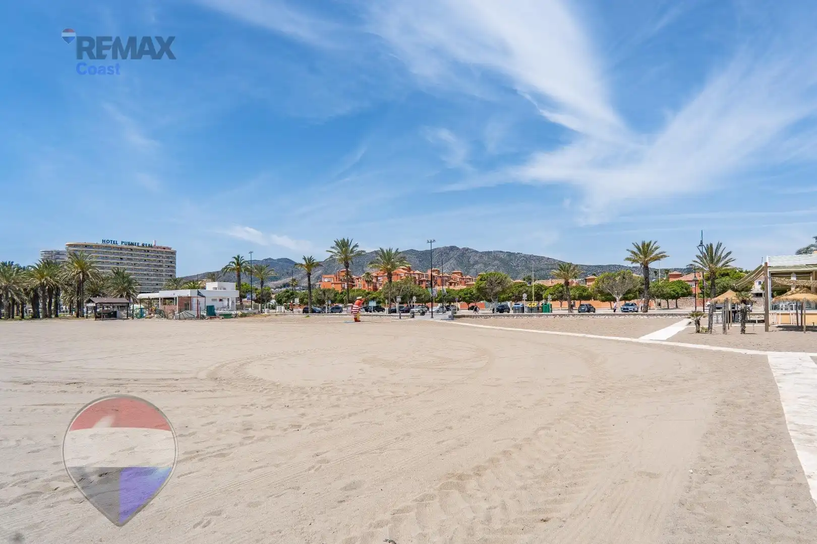 Außenansicht von Einfamilien-Reihenhaus zum Verkauf in Torremolinos mit Klimaanlage, Heizung und Terrasse