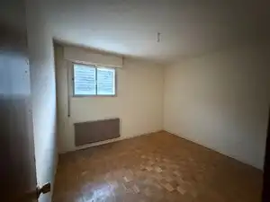 Schlafzimmer von Wohnung zum Verkauf in Pradoluengo