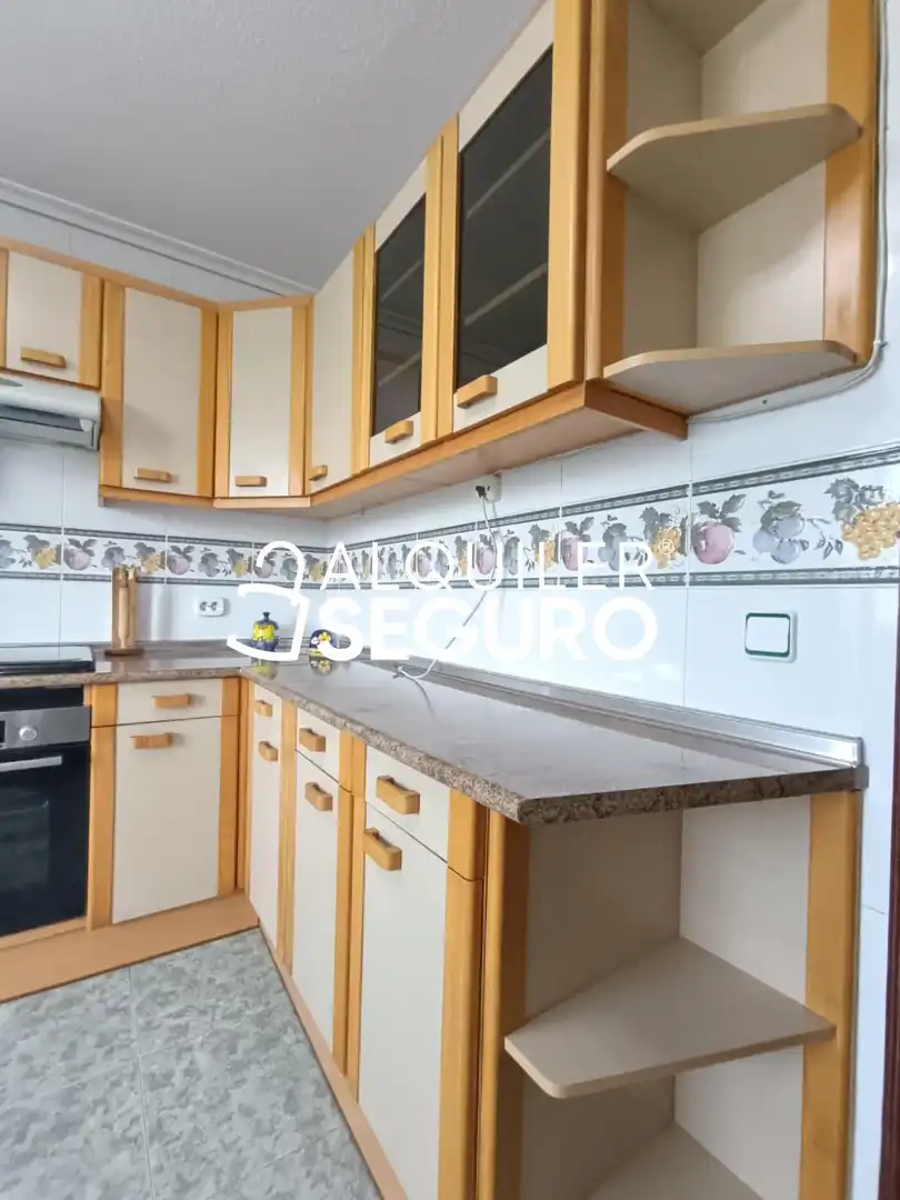 Kitchen of Flat for rent in Madrid  with Air Conditioner, Heating and Terrace