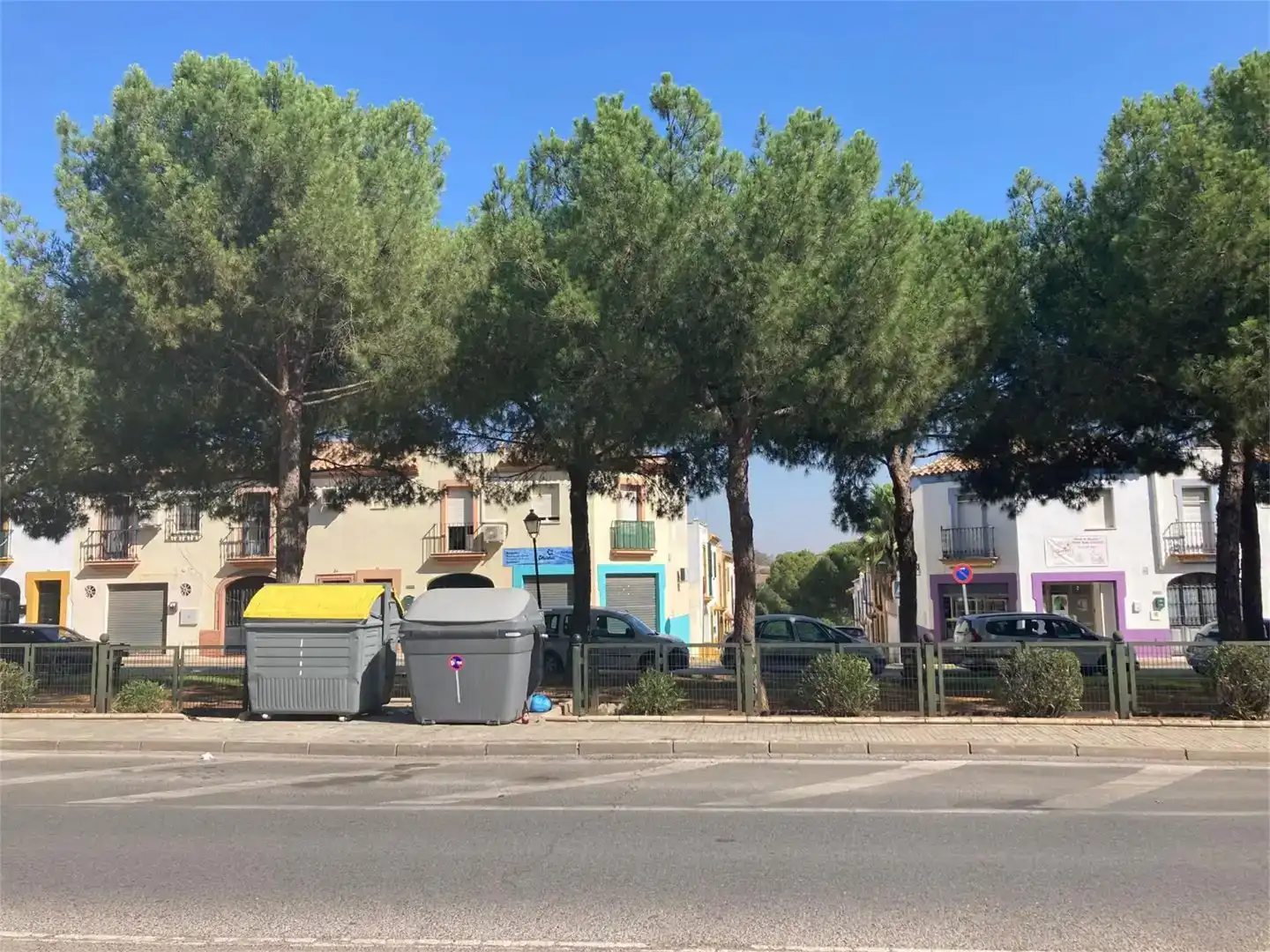 Vista exterior de Local de alquiler en Alcalá de Guadaira con Aire acondicionado