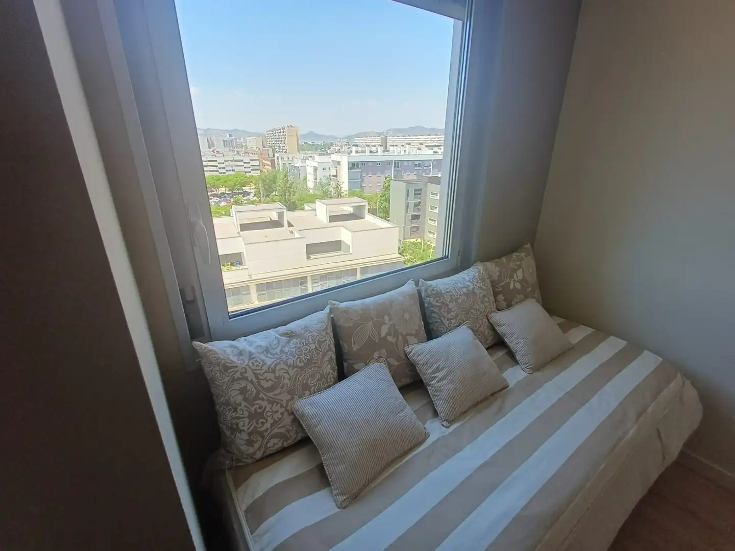 Habitación de Piso en venta en Sant Adrià de Besòs con Aire acondicionado, Calefacción y Jardín privado