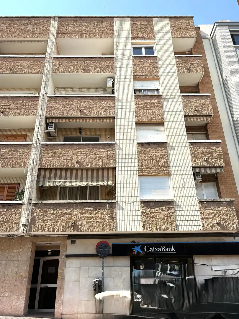 Außenansicht von Wohnung zum Verkauf in Godella mit Klimaanlage und Balkon