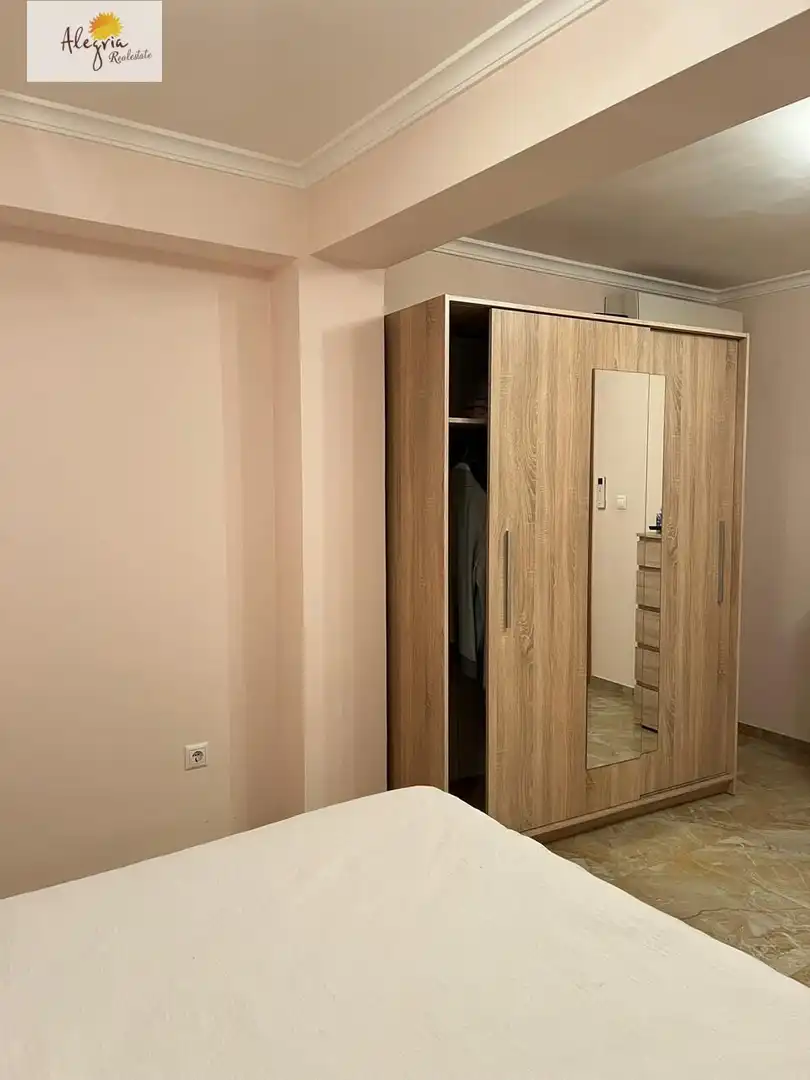 Habitación de Apartamento de alquiler en Valencia con Aire acondicionado, Calefacción y Amueblado