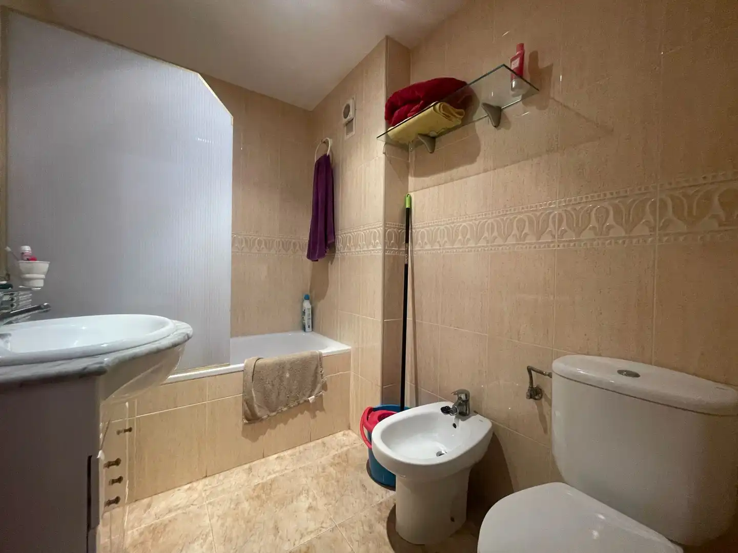 Bany de Apartament en venda en Moncofa amb Terrassa, Traster i Moblat