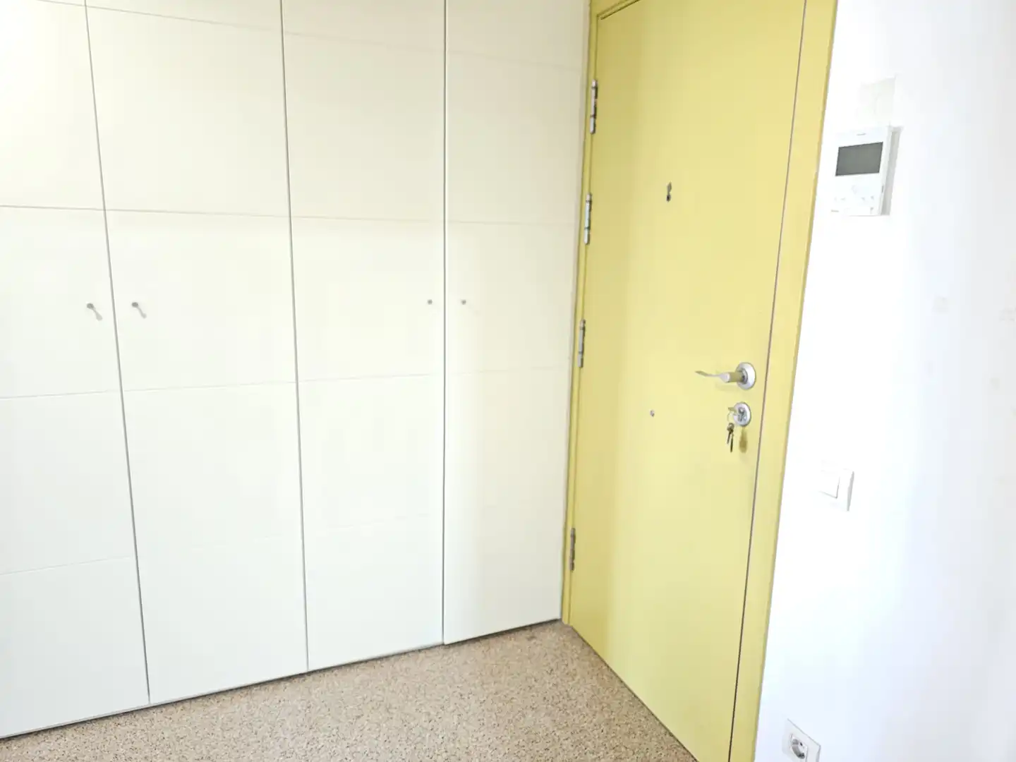 Flat for rent in Sant Andreu de la Barca  with Air Conditioner, Oven and Balcony