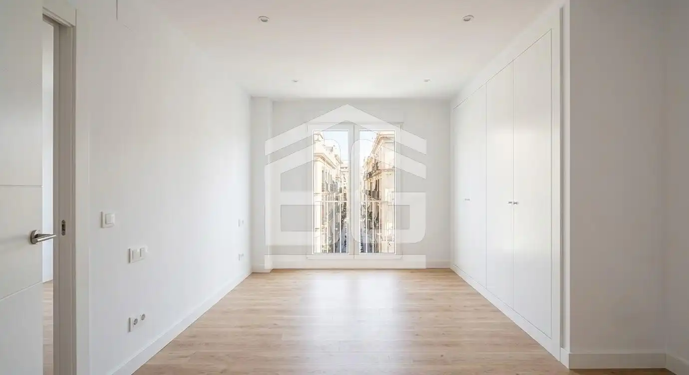 Piso con terraza en venta en Carrer de Josep Carner, imagen 3