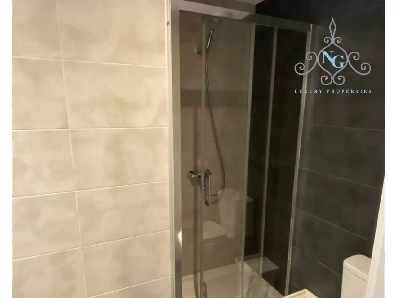 Piso con terraza en venta en Calle Berlín, imagen 13
