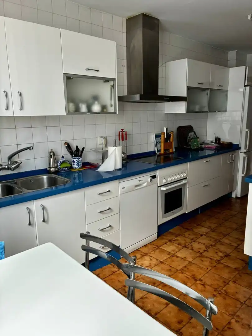 Cocina de Piso en venta en Cádiz con Terraza y Amueblado