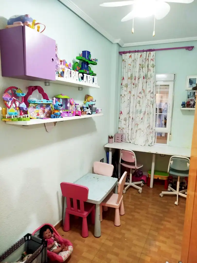 Habitación de Piso en venta en Jaén