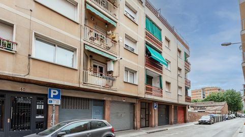 Amplio piso de 4 habitaciones con balcón y trastero