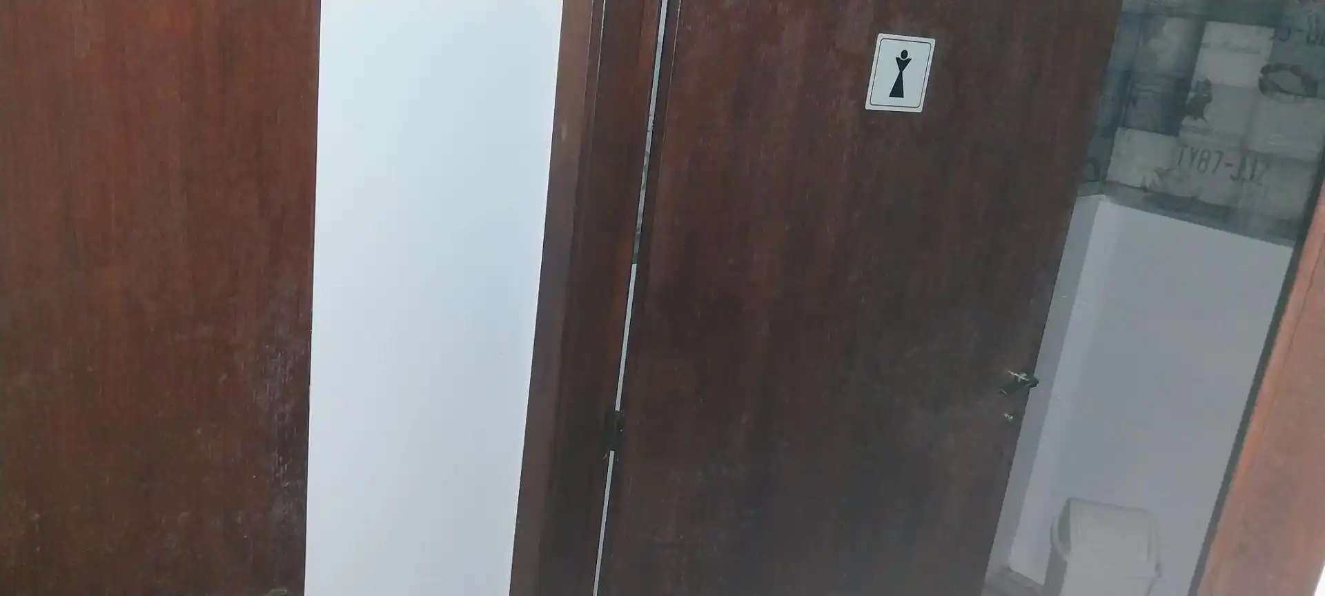 Badezimmer von Einfamilien-Reihenhaus zum Verkauf in Alzira