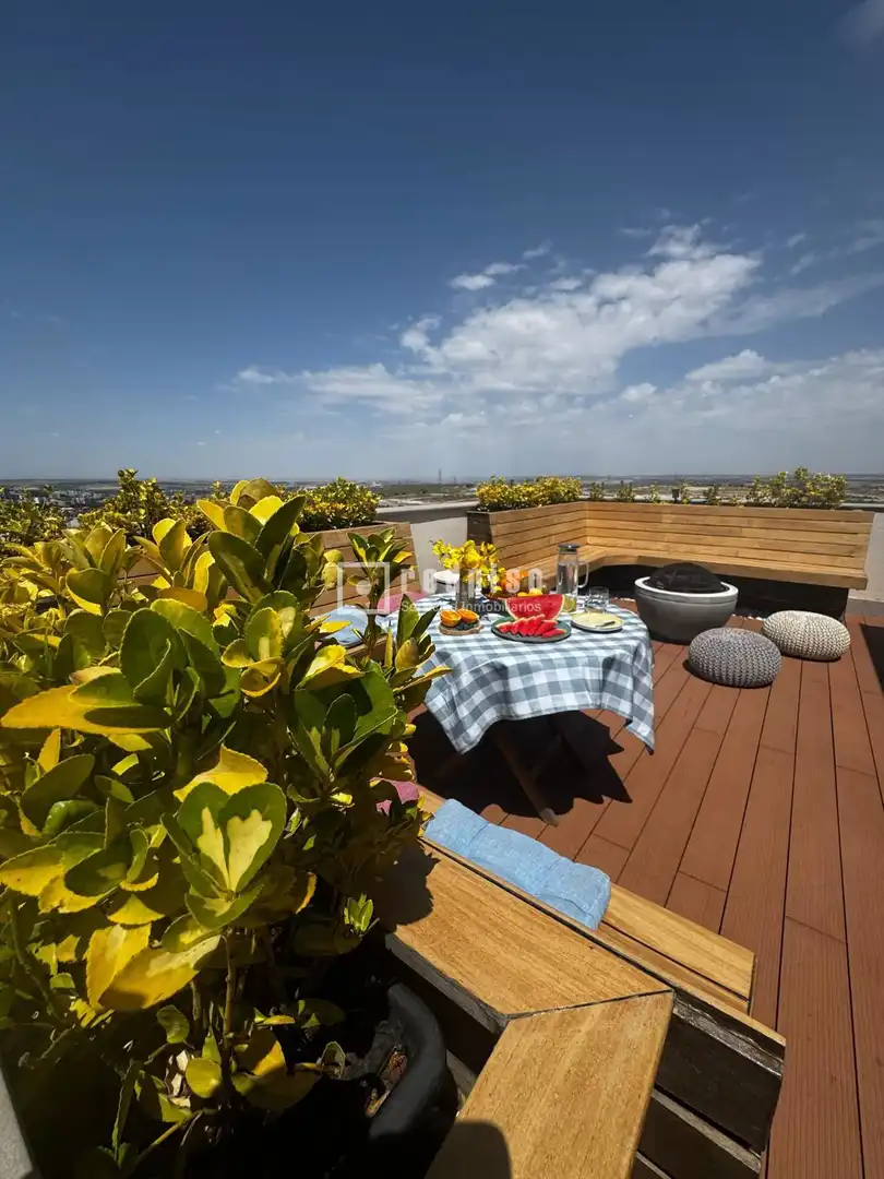 Terrace of Attic for sale in Madrid  with Air Conditioner, Heating and Private garden