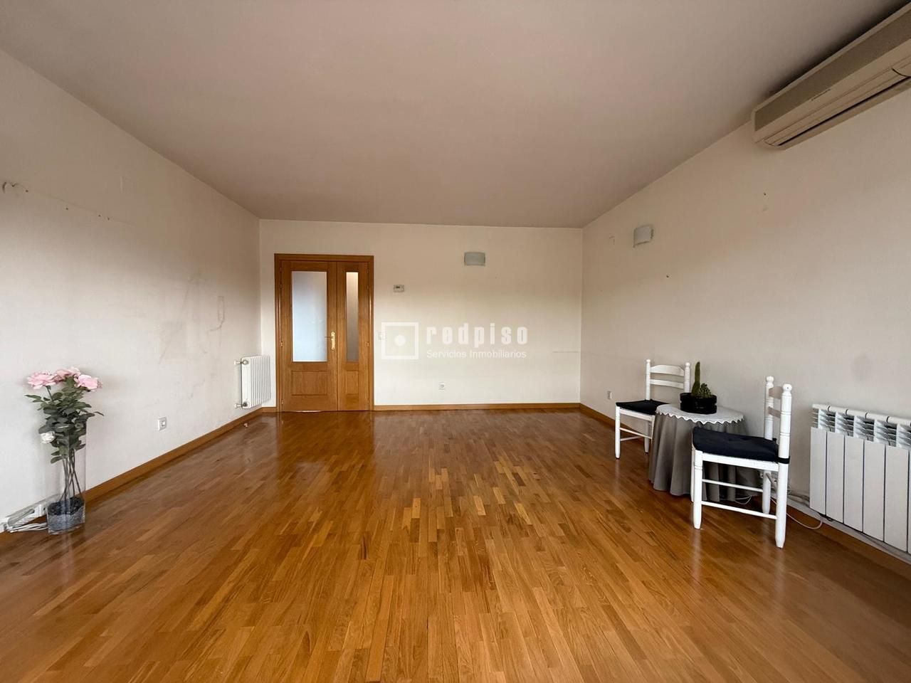 Living room of Flat for sale in Collado Villalba  with Heating, Parquet flooring and Swimming Pool