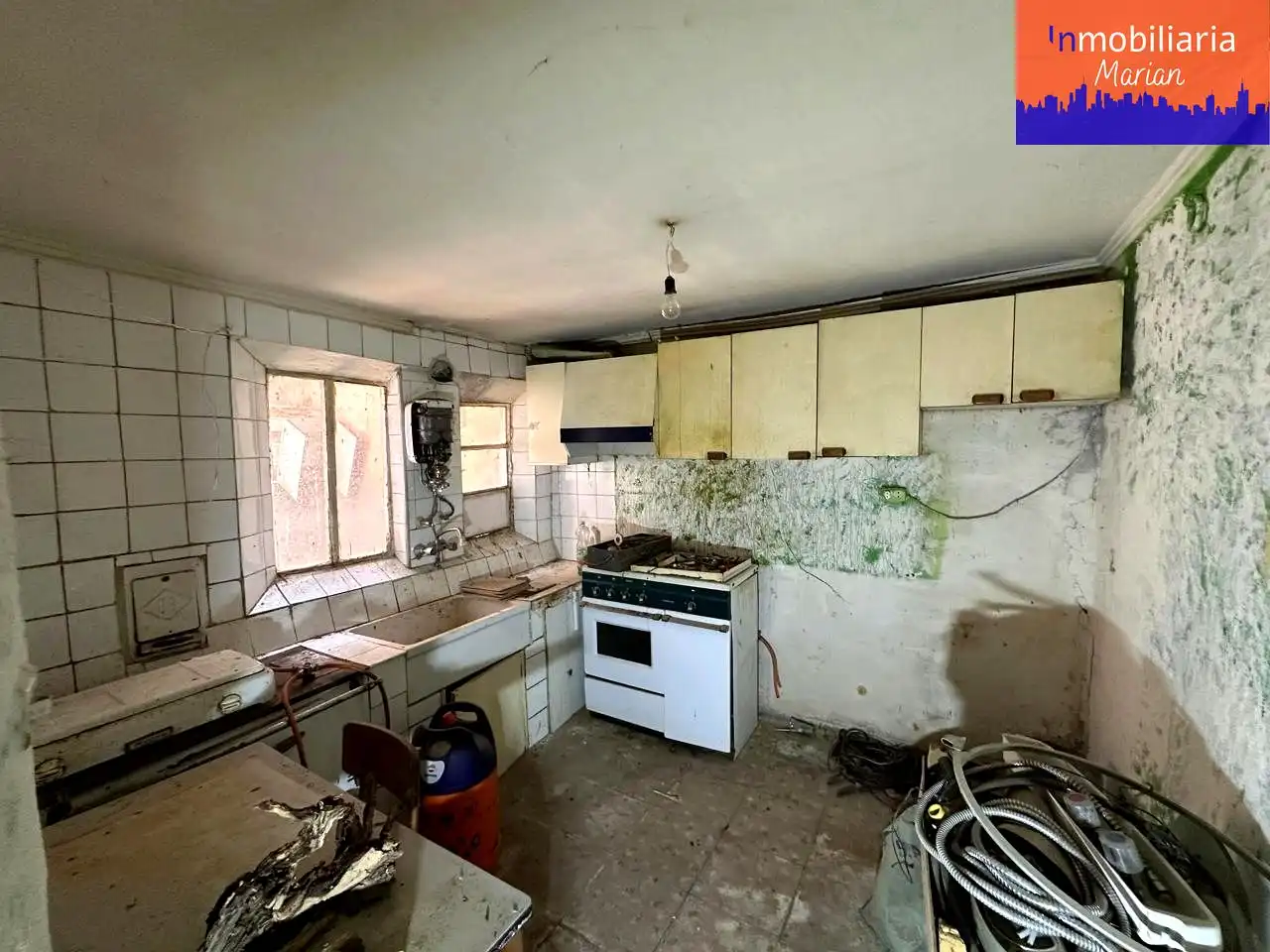 Cocina de Finca rústica en venta en Hontoria de Valdearados