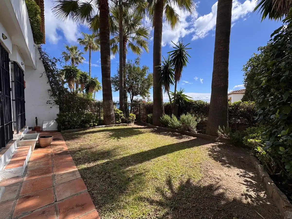 Jardí de Casa adosada en venda en Manilva amb Terrassa i Piscina