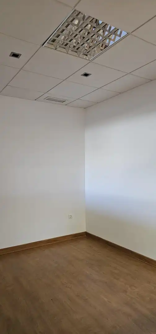 Habitación de Oficina de alquiler en Elche / Elx con Aire acondicionado y Calefacción