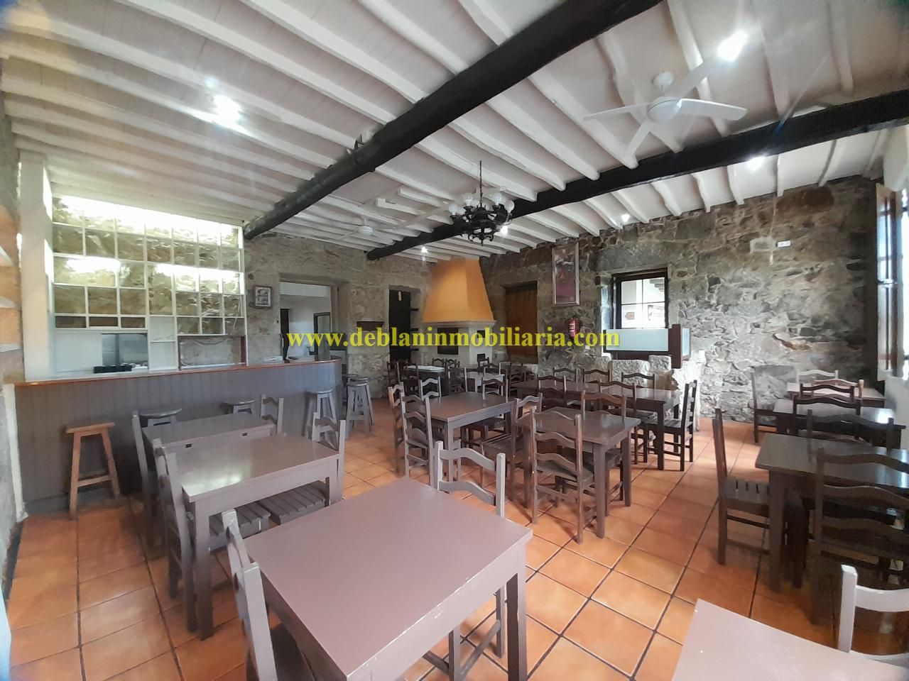 Geschaftsraum zur Miete in Tui mit Möbliert