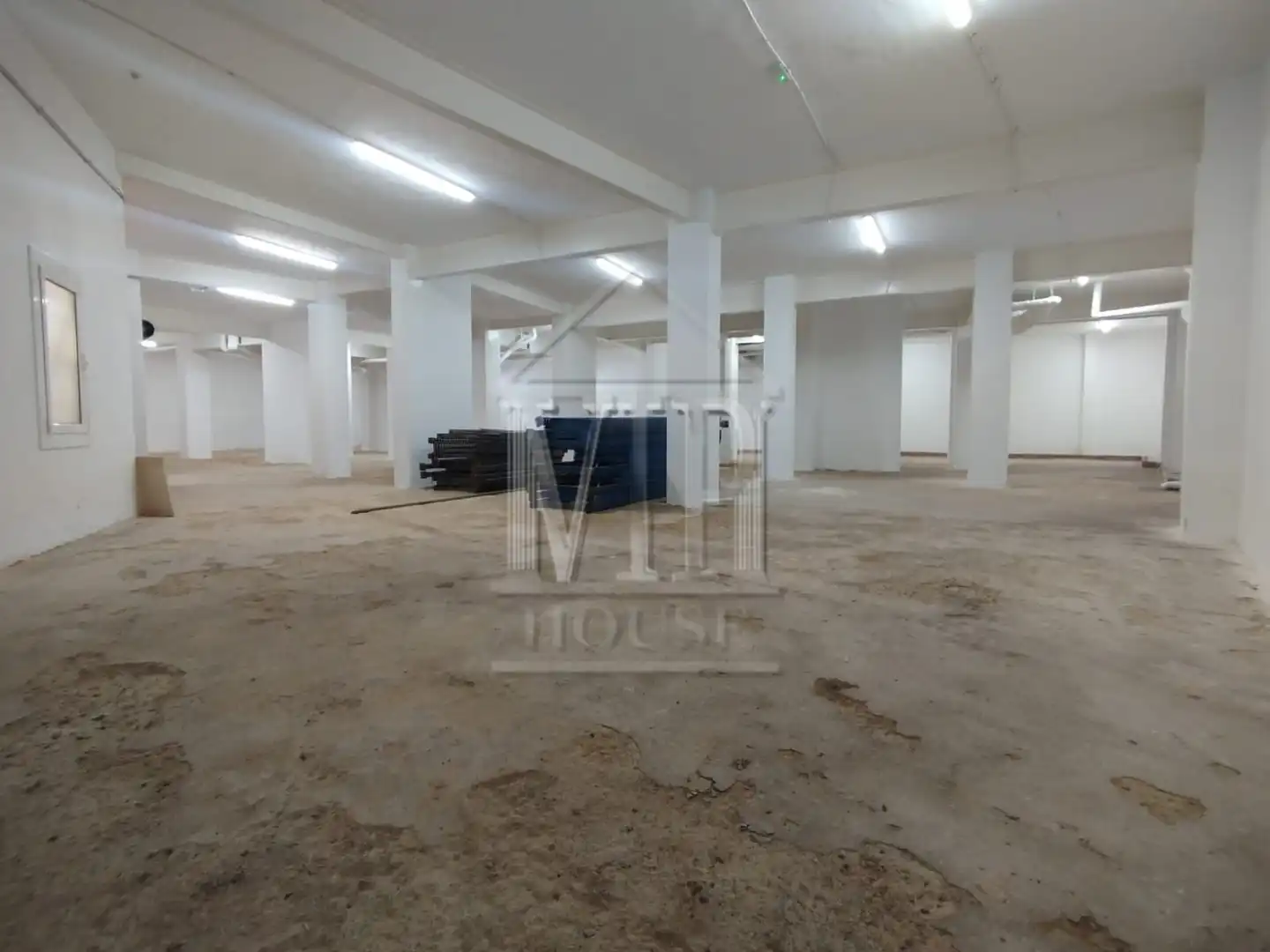 Local comercial en venta en Carrer de Pere Martell 92