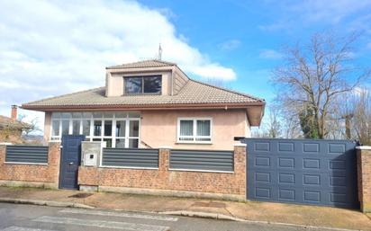 Exterior view of House or chalet for sale in Cardeñajimeno  with Heating, Private garden and Terrace