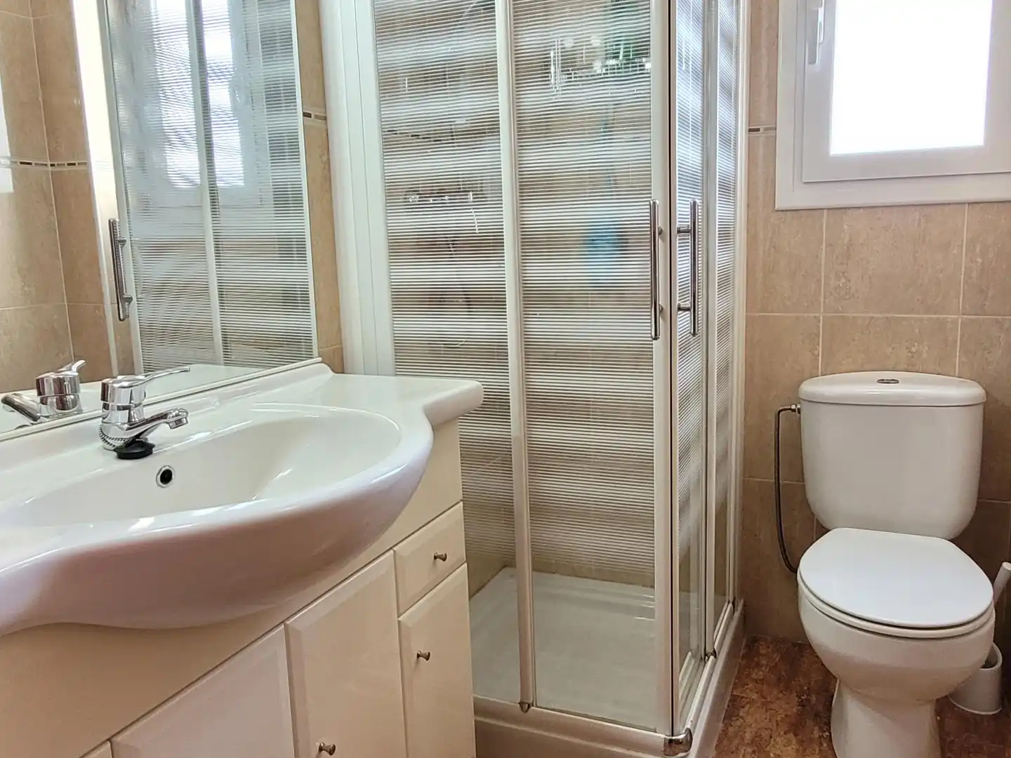 Baño de Piso en venta en Mollerussa con Calefacción