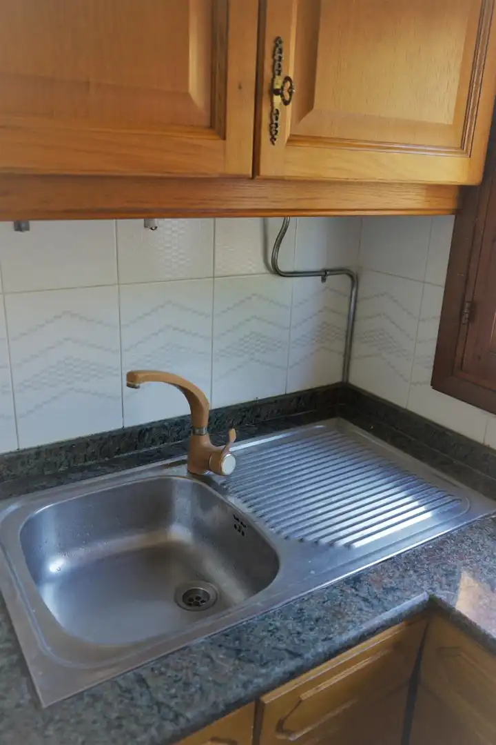 Cuina de Pis en venda en Requena amb Traster i Balcó