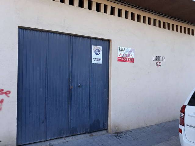 Local comercial en Alquiler en 28 de febrero, 5 en Bailén