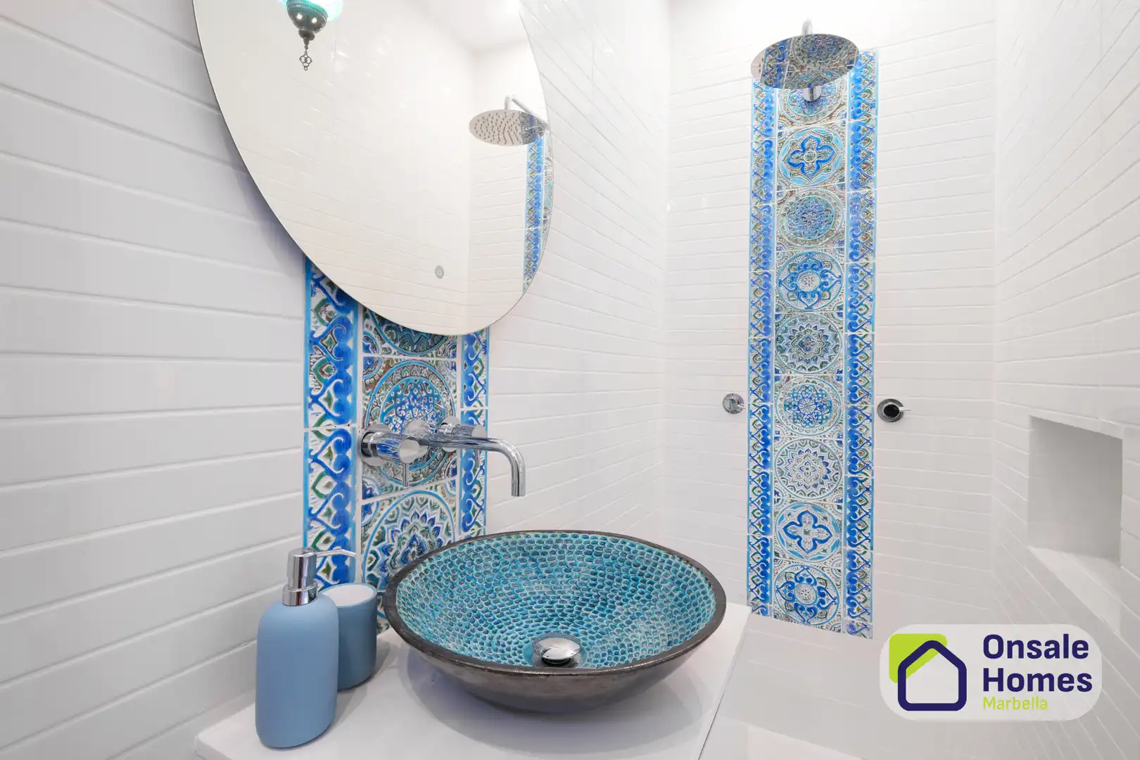Baño de Casa o chalet en venta en Marbella con Aire acondicionado, Jardín privado y Terraza