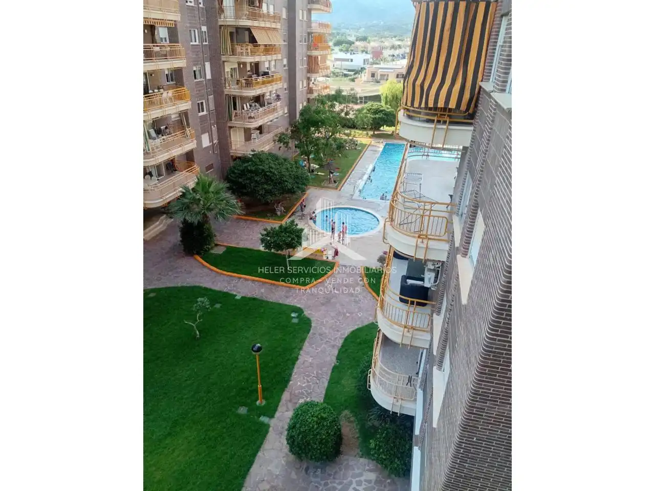 Flat for rent in Calle Palmeral, Heliópolis