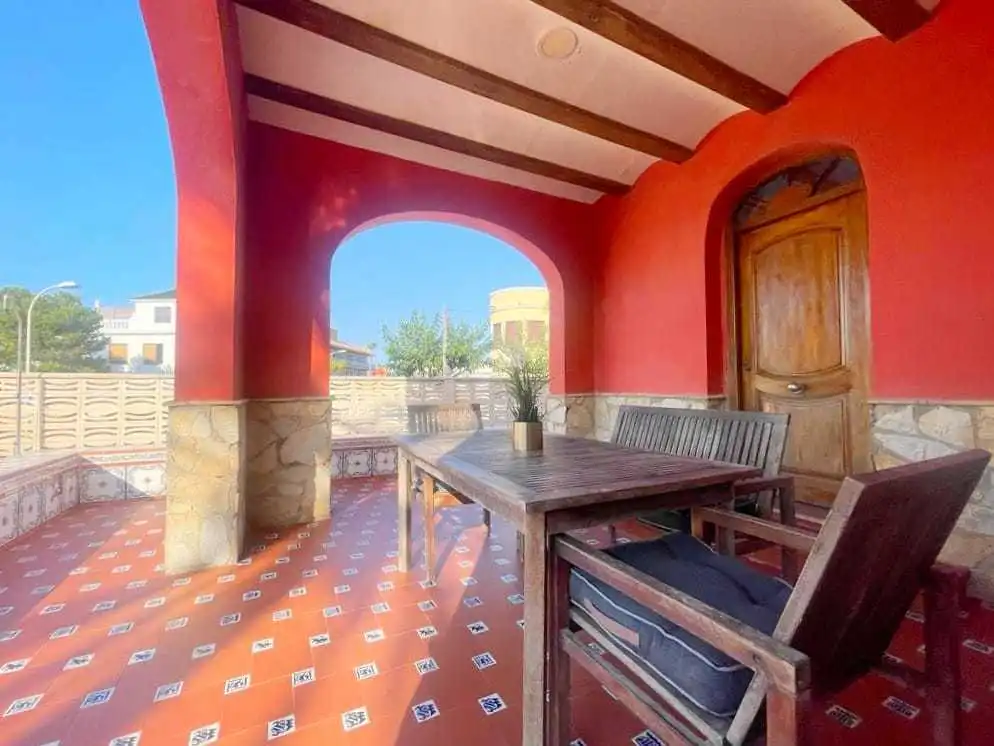 Chalet con piscina en venta en El Faro, imagen 6